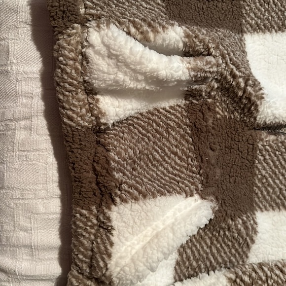 Girls Shein sweater - Picture 4 of 4